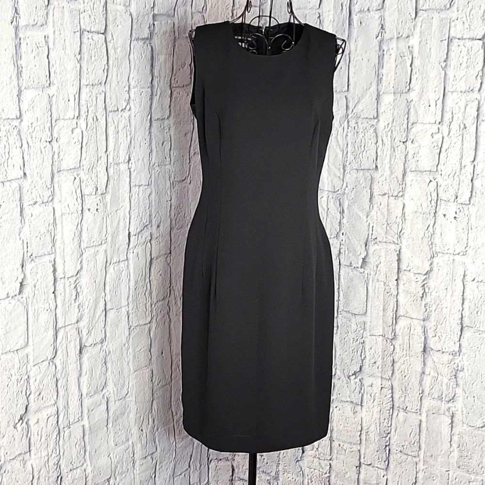 Donna Morgan Black Sleeveless Tailored Sheath Dress Size 4